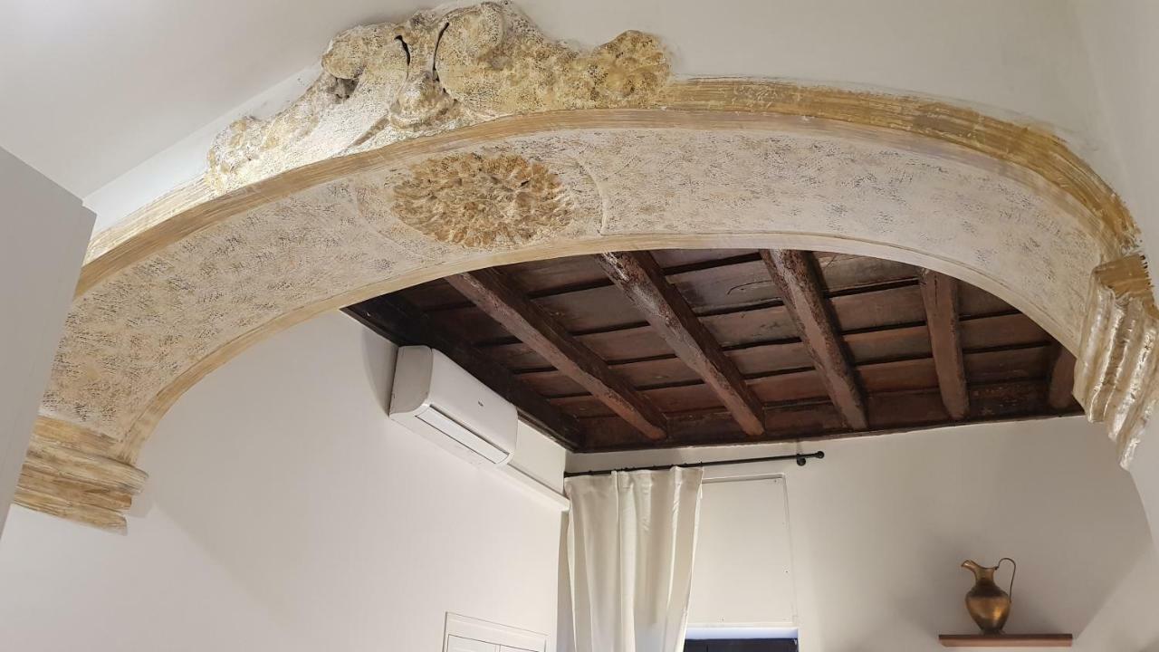 Enchanting Loft In Trastevere โรม ภายนอก รูปภาพ