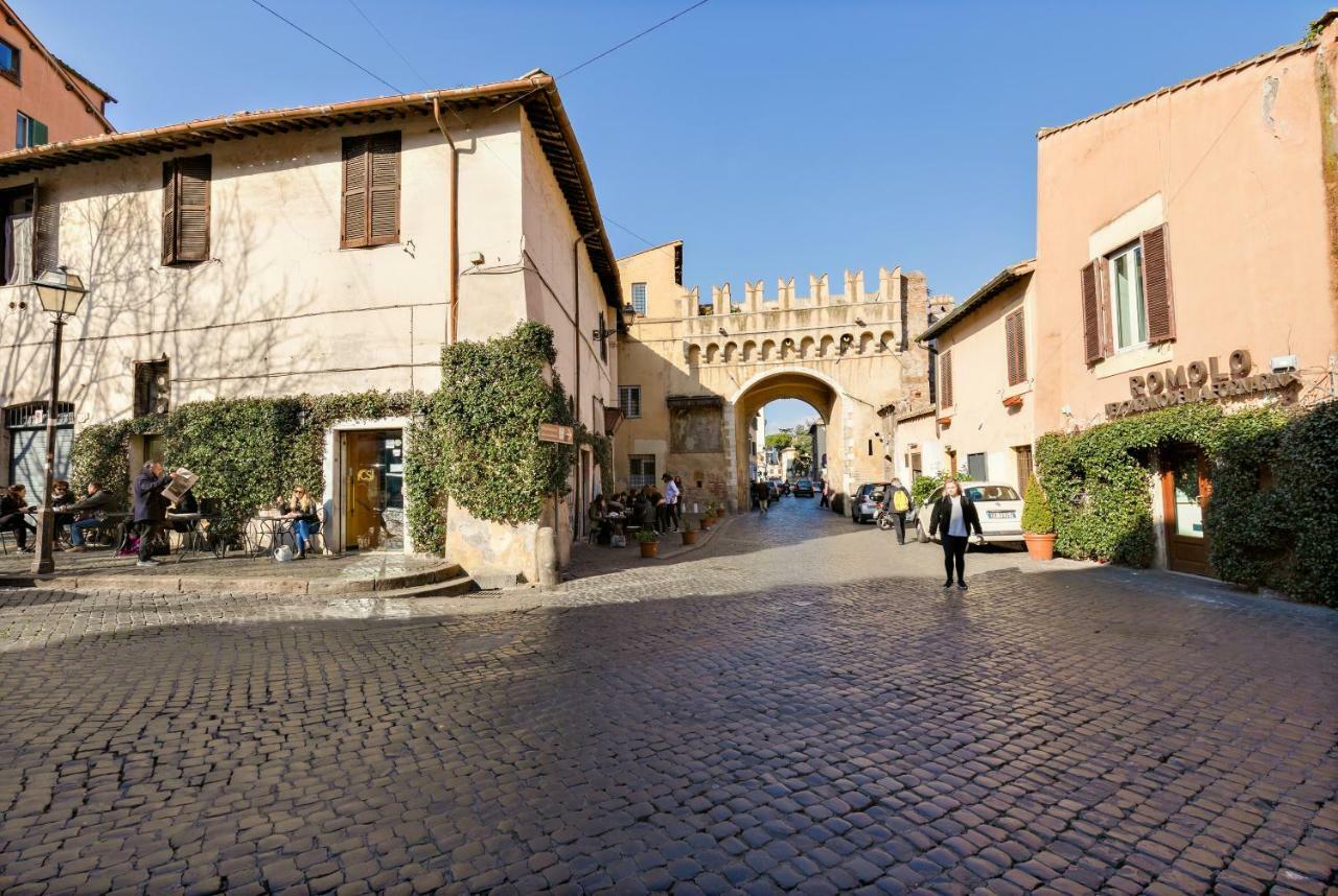 Enchanting Loft In Trastevere โรม ภายนอก รูปภาพ