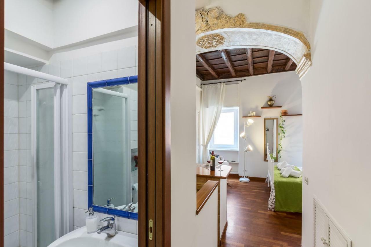 Enchanting Loft In Trastevere โรม ภายนอก รูปภาพ